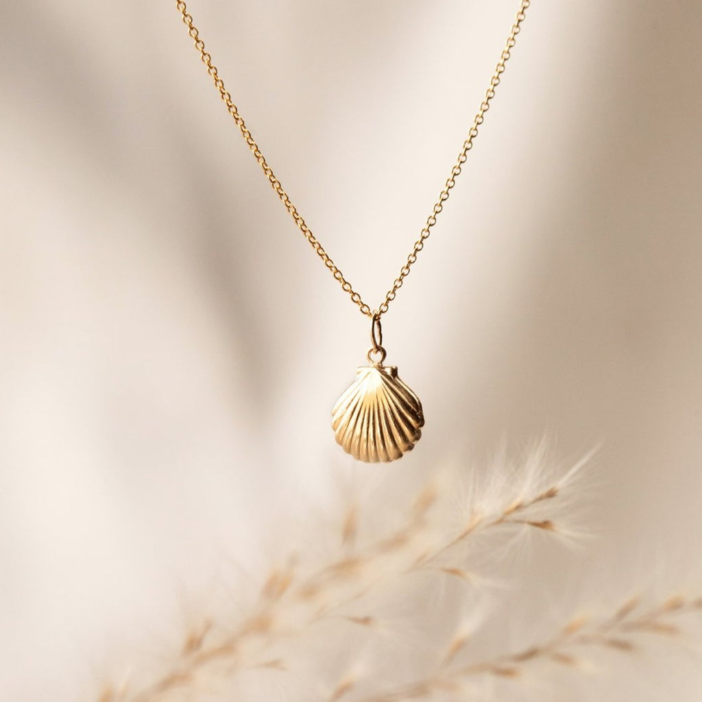14k Gold + Diamond Scallop Shell Necklace – Cape Cod Jewelers