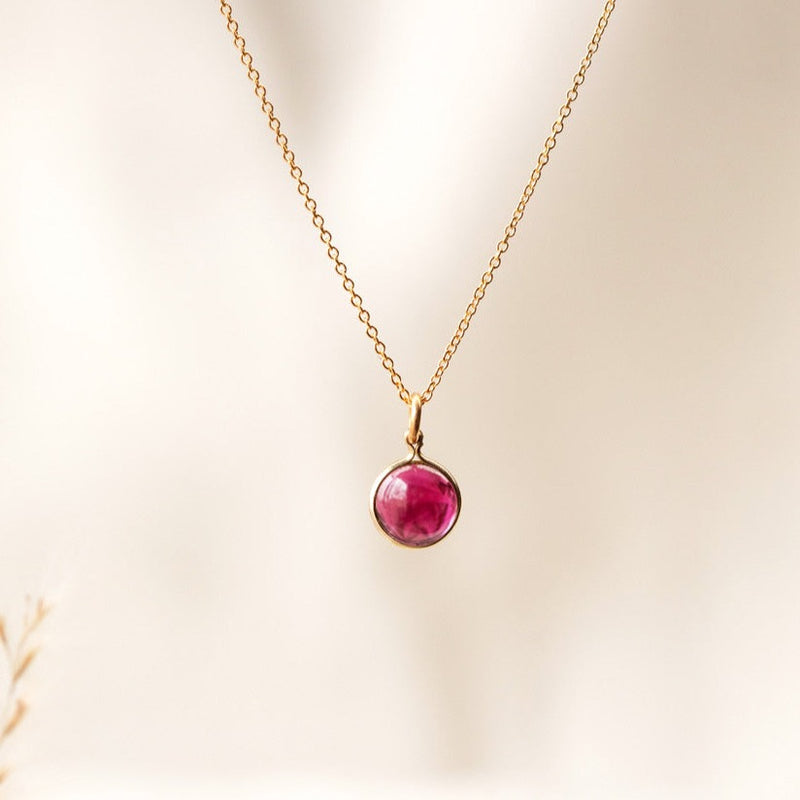 Garnet: January Birthstone